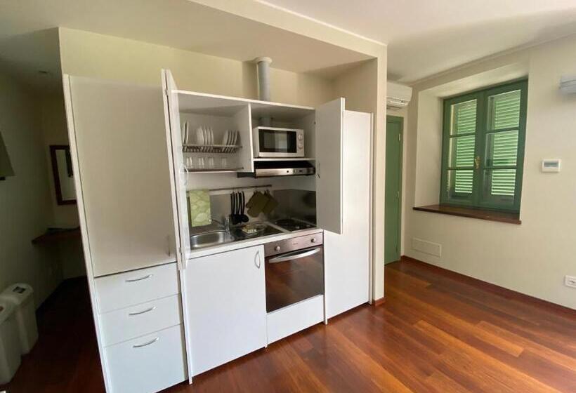 Апартаменты 1 Спальня с Террасой, Residence Delle Tre Corone