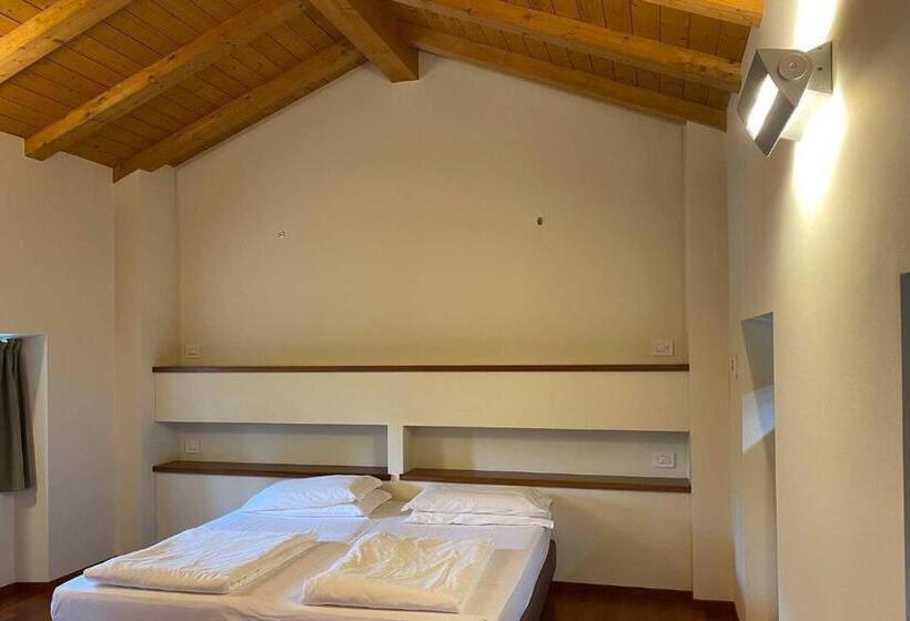 Апартаменты 1 Спальня Вид на Сад, Residence Delle Tre Corone