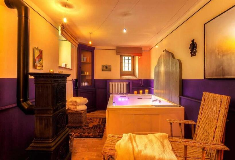Дом 4 Спальни, Corte Della Maesta Antica Residenza