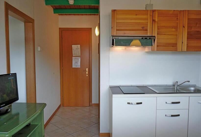 2 Bedrooms Apartment Mountain View, Ristorante La Rosa