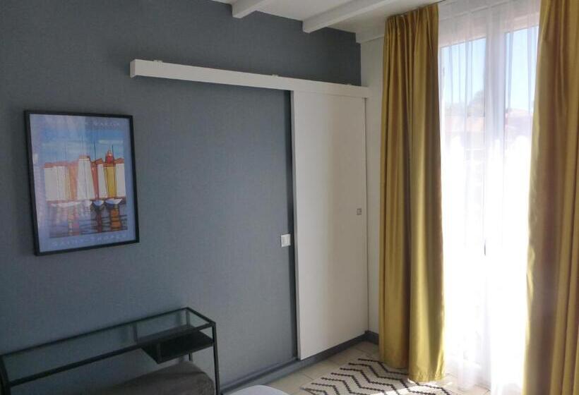 Номер Superior, Le Castellamar