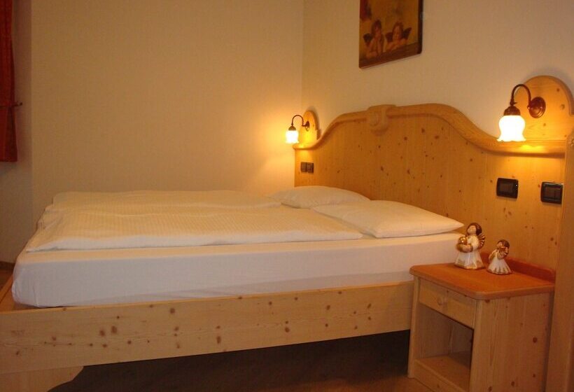 스탠다드 룸 산 전망, Agritur Cornasest
