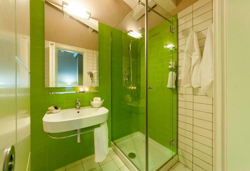 Номер Стандарт, Botrona B&b