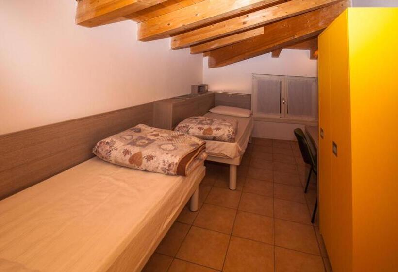 Номер Стандарт, Ostello Città Di Rovereto