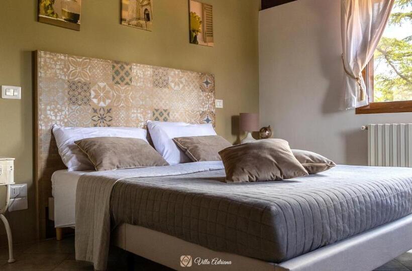 اتاق لوکس, B&b Villa Adriana