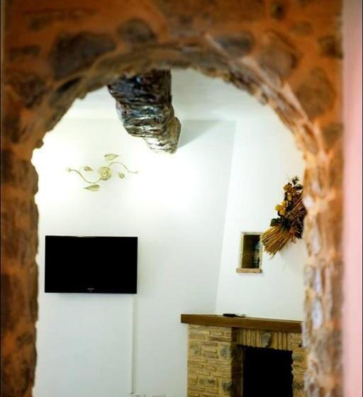 Апартаменты 2 Спальни, Bed And Breakfast Mblò