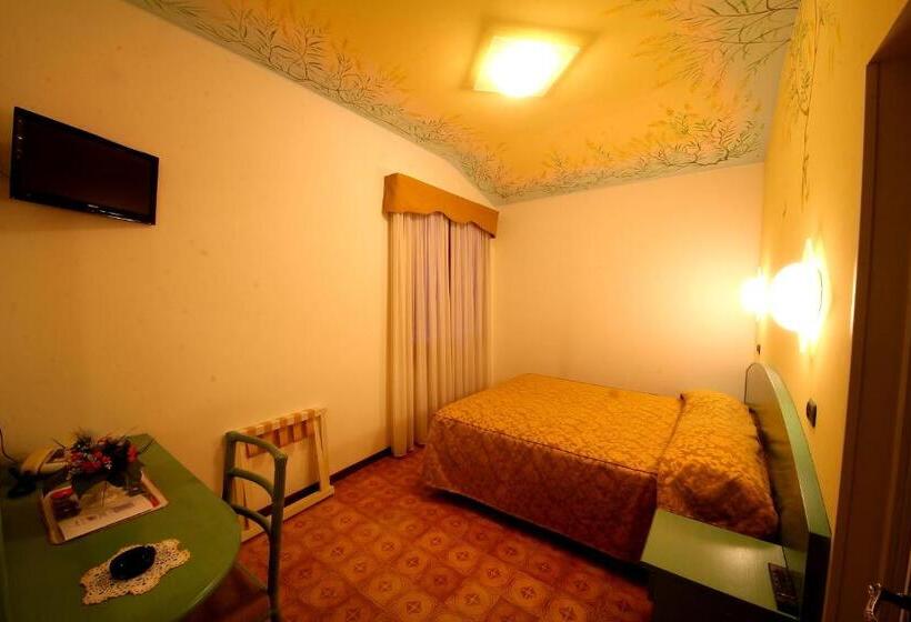 标准间, La Favorita Apricale B&b & Ristorante
