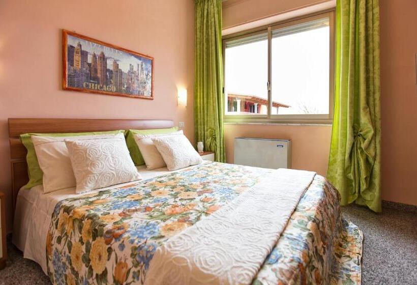 Номер Стандарт, Il Sole Guesthouse