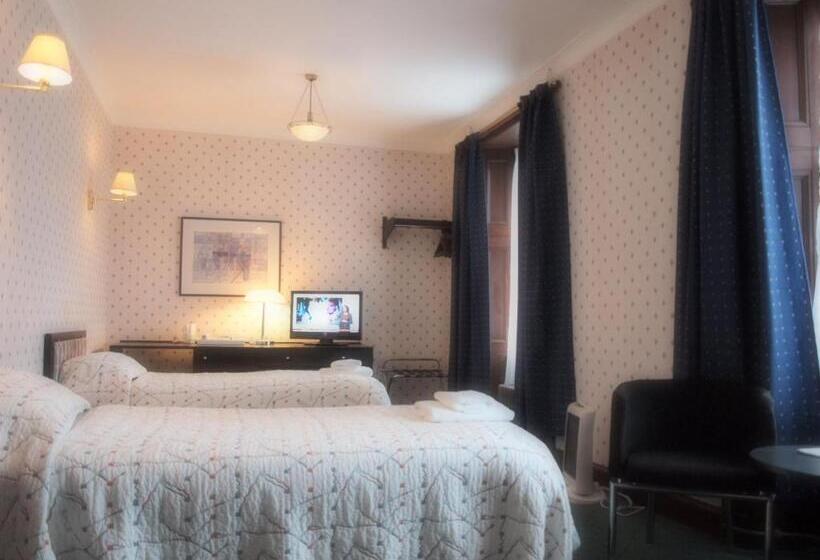 Habitación Familiar, Argyll Arms Hotel