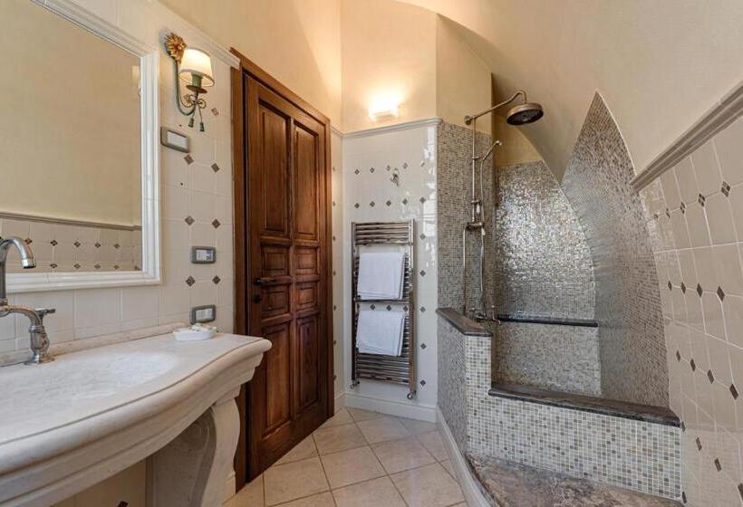 Номер Superior, Castello Delle Serre