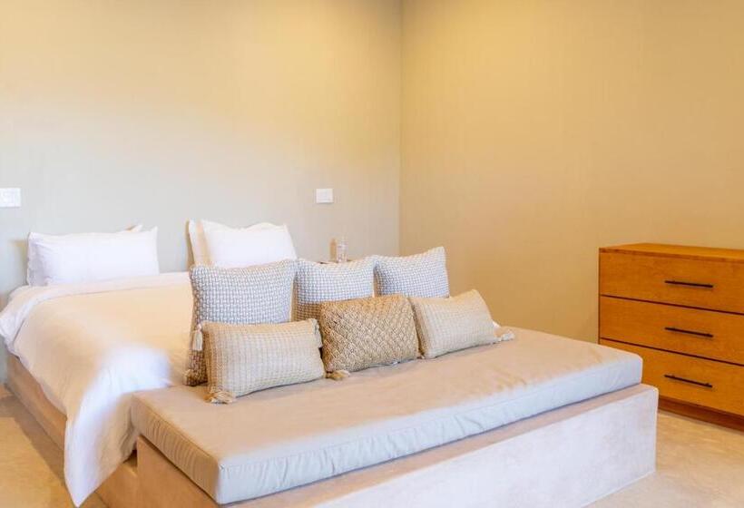 マウンテンビューデラックスルーム, Cerritos Surf Town   Beach Front Property