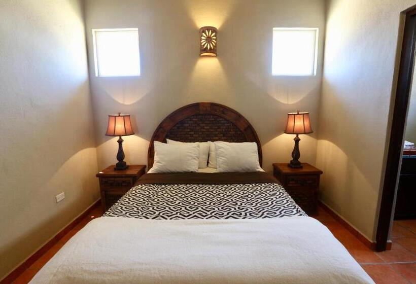 ツーベッドルーム　ヴィラ, Cerritos Surf Town   Beach Front Property