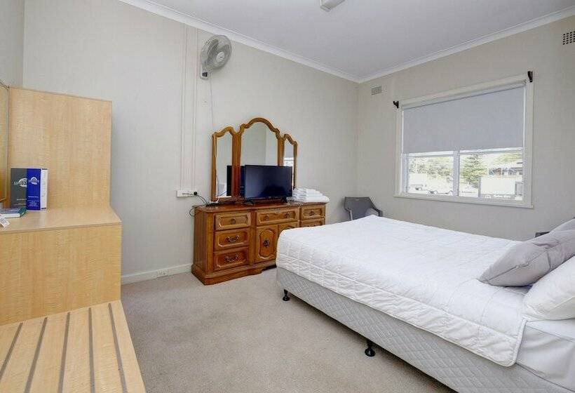 패밀리 룸, Lakes And Ocean Hotel Forster