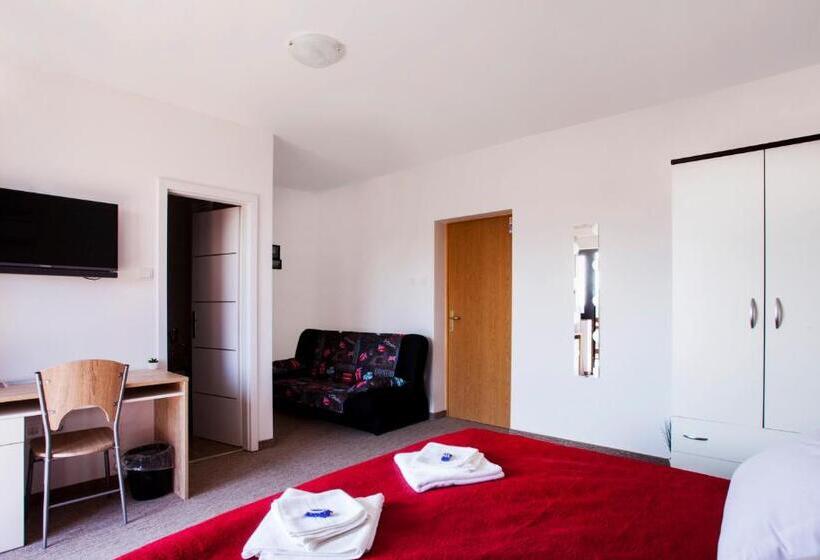 اتاق خانوادگی, London Rooms Zagreb Airport