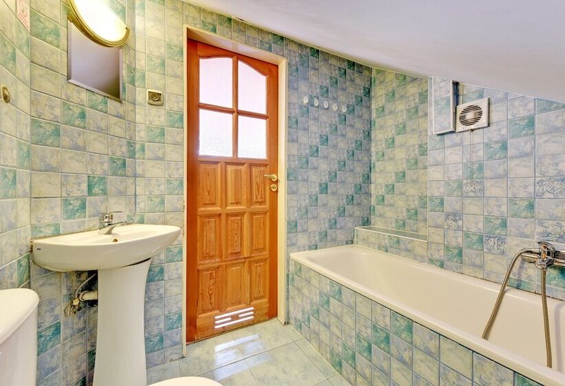 Pokój Czteroosobowy Standard, Nice Rooms   Pokoje Gościnne