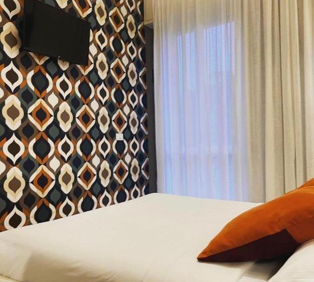 Camera Standard, Central Suite Bed&breakfast