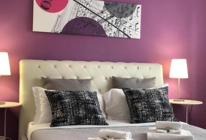 Camera Tripla Standard, Central Suite Bed&breakfast