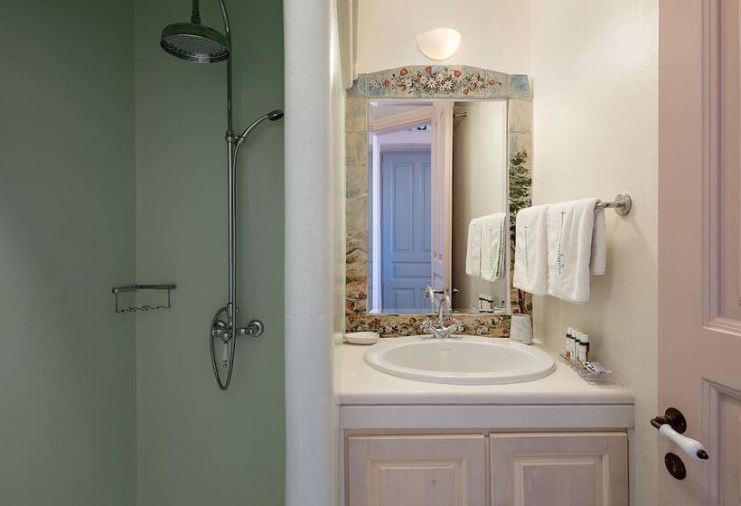 Люкс Вид на Море, Four Seasons Hydra Luxury Suites