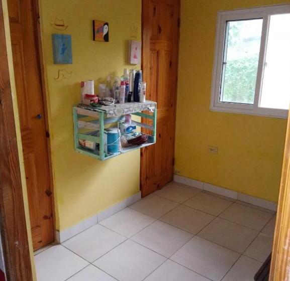Кровать в Общей Комнате, Taca Tucan Hostel