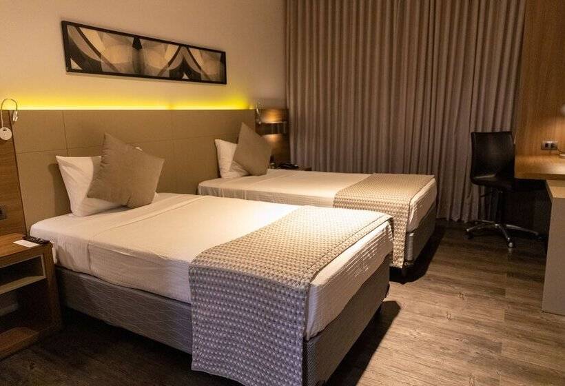 Номер Superior, Jl Hotel By Bourbon