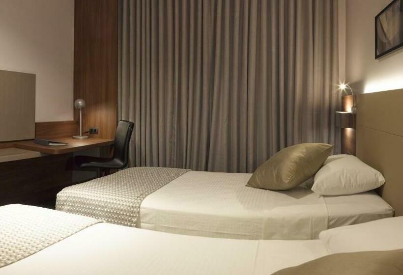 Номер Superior Одноместный, Jl Hotel By Bourbon