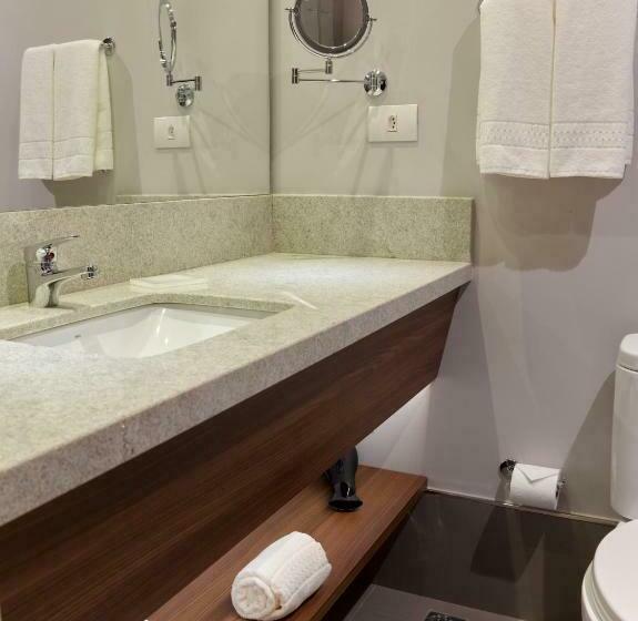 Номер Superior, Jl Hotel By Bourbon