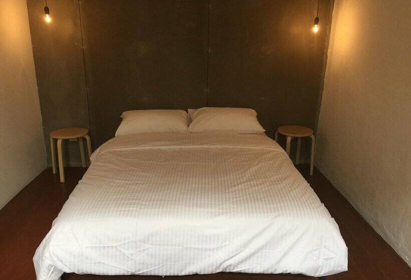 Номер Стандарт Совместная Ванная, The Frame Guesthouse   Hostel