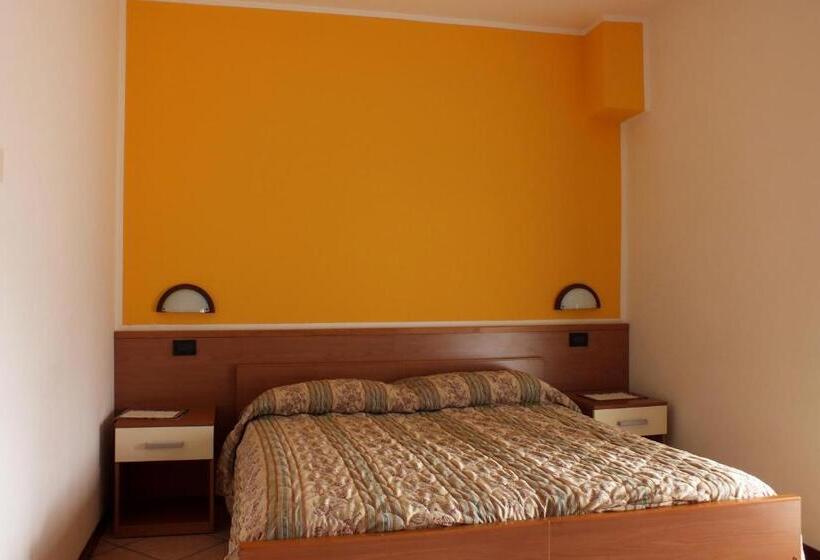 Номер Стандарт, Albergo Ristorante Innocenti