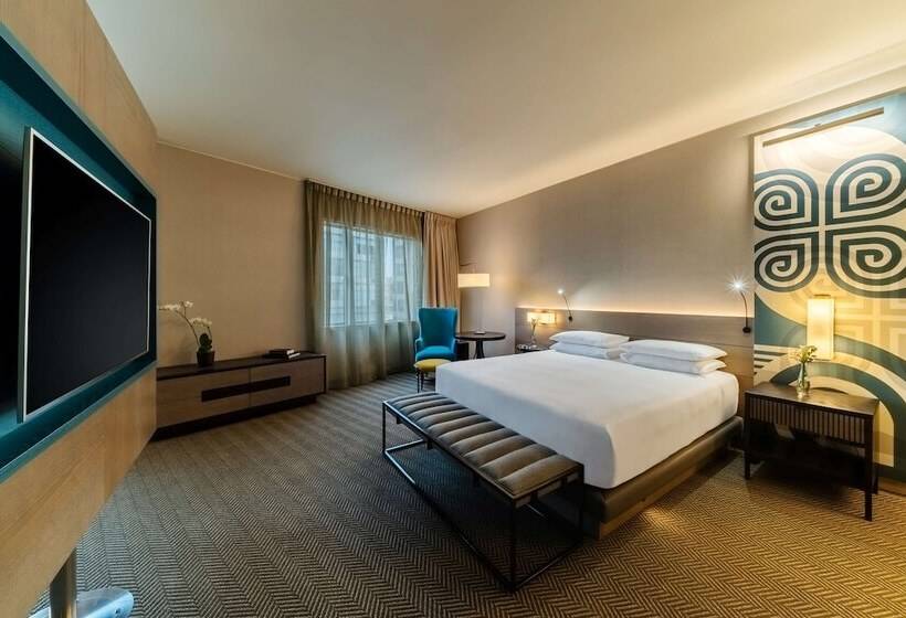 Полулюкс, Hyatt Centric San Isidro Lima