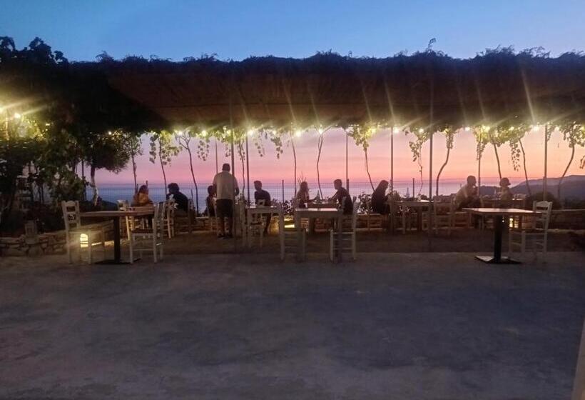 Апартаменты 1 Спальня Вид на Море, Eléa Guesthouse Himare
