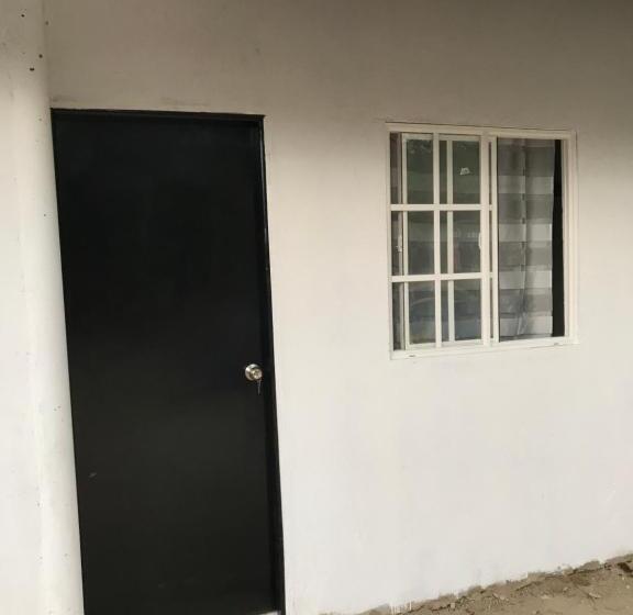 غرفة قياسية, Palomino Hostel