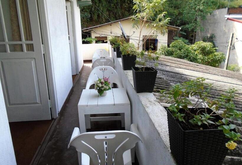 Standard room with outdoor bath, Kandy Mountain Cottage