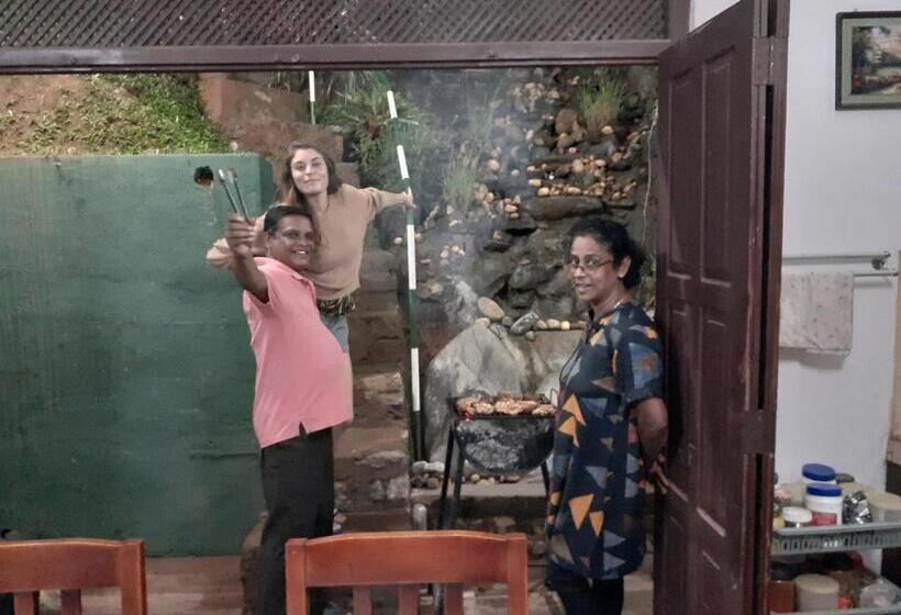 Deluxe-huone Parveke, Kandy Mountain Cottage