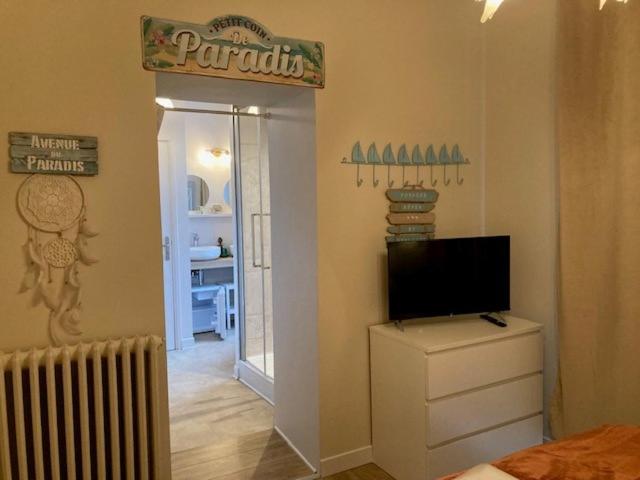 Номер Deluxe, The Corner Properties