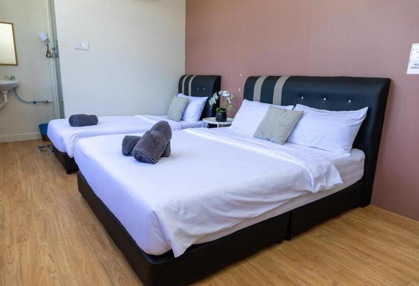Номер Стандарт Трехместный, Familia Inn
