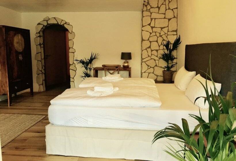 Люкс Вид на Реку, Boutique Hotel Morgentau