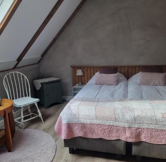 Номер Стандарт, Bed & Breakfast Aan De Beek