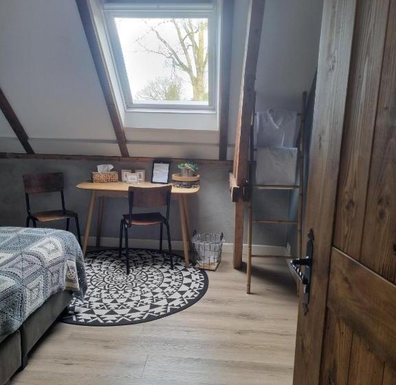 Номер Стандарт, Bed & Breakfast Aan De Beek