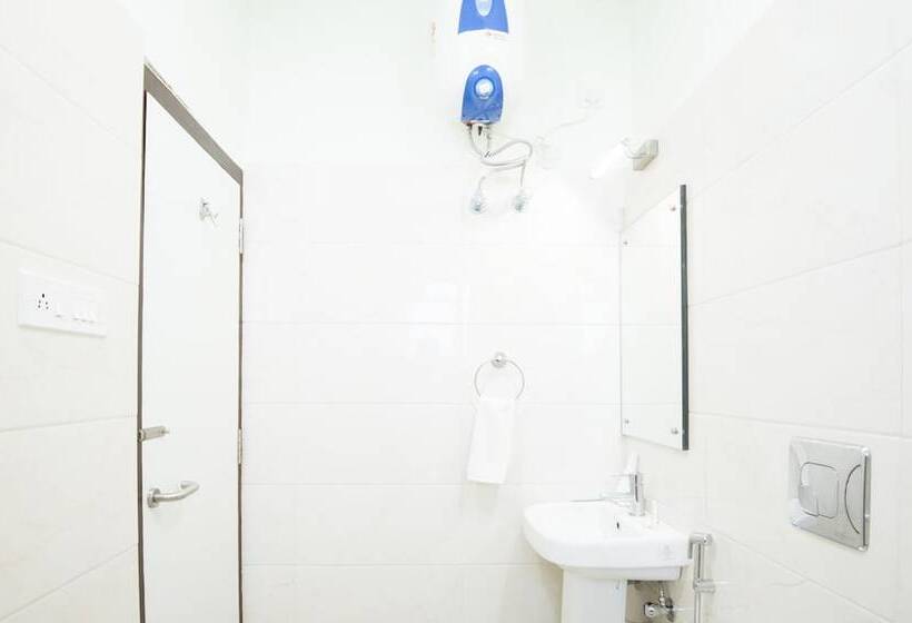 豪华房间, Treebo King S Court Chandrasekharpur