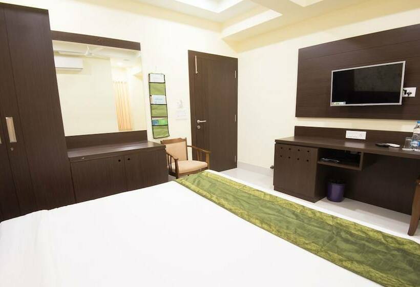 标准间, Treebo King S Court Chandrasekharpur