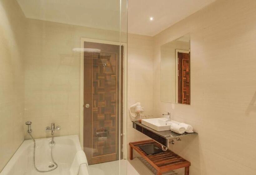 Номер Deluxe с Балконом, Sokha Palace Siem Reap