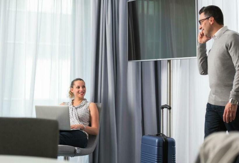 سوییت سوپریور, Novotel Charleroi Centre