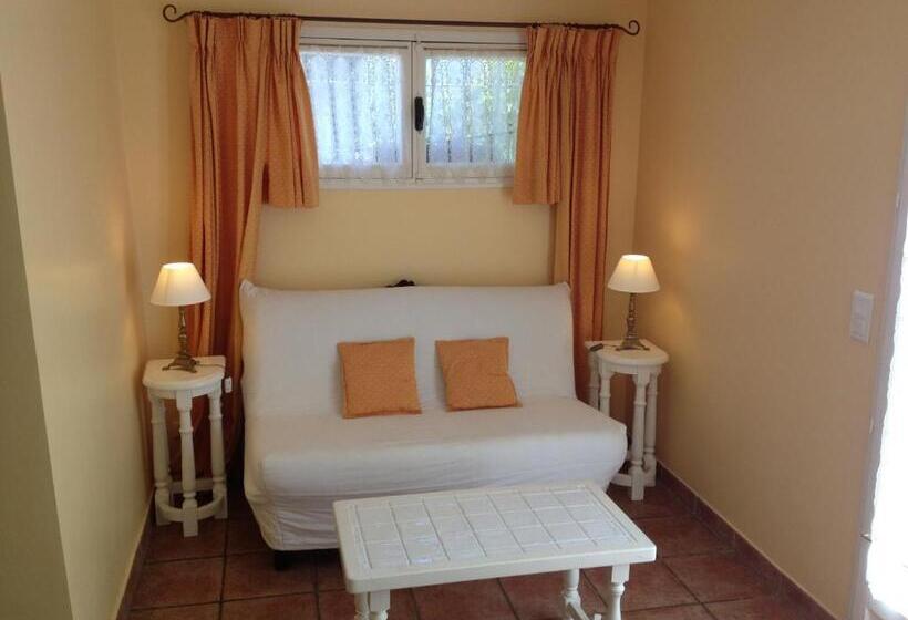 테라스 스위트, B&b With Charm, Quiet, Kitchen, Sw Pool