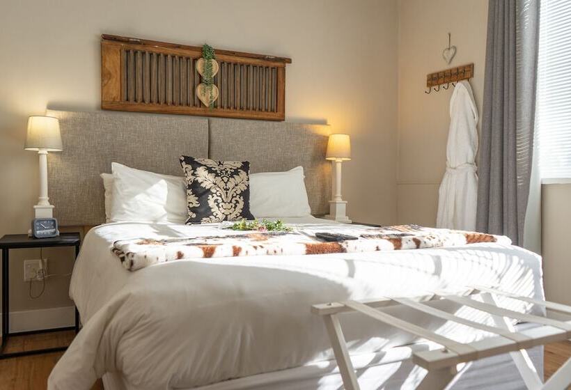 Четырехместный Номер Deluxe, De Akker Guest House Oudtshoorn
