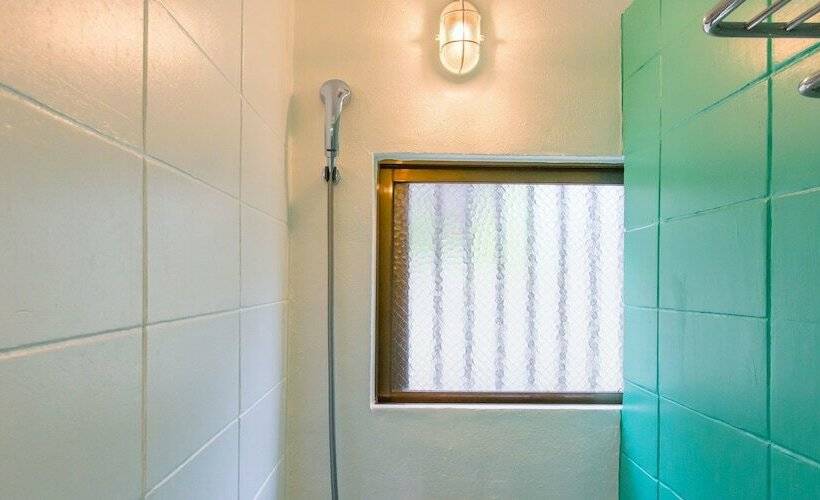 공동 객실, Seawall Hostel