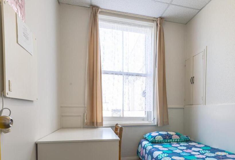 اتاق استاندارد یک نفره, Bk Hostel