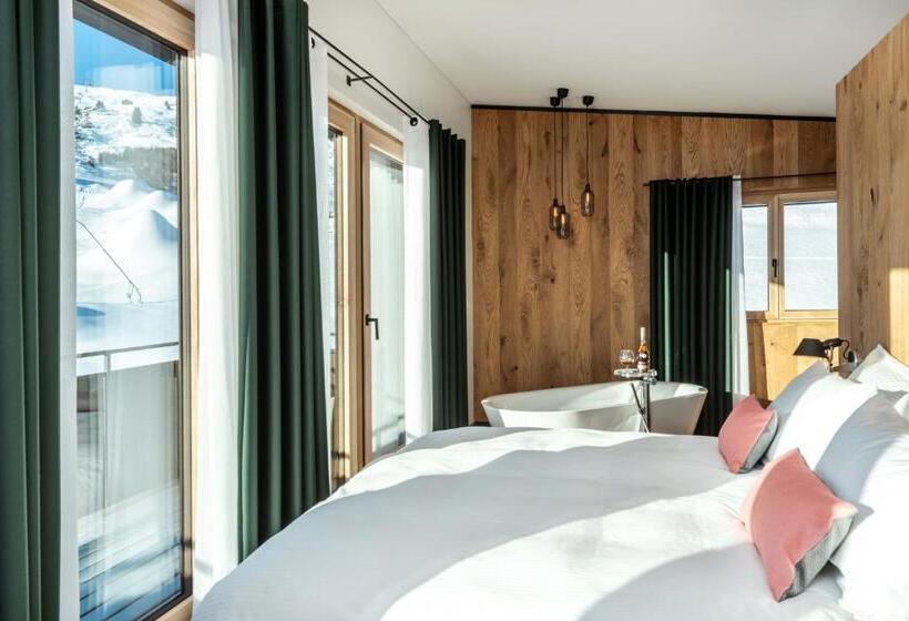 带阳台套房, Boutique Hotel Pellas
