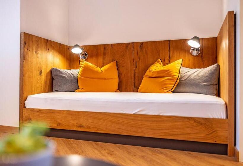 家庭套房, Boutique Hotel Pellas