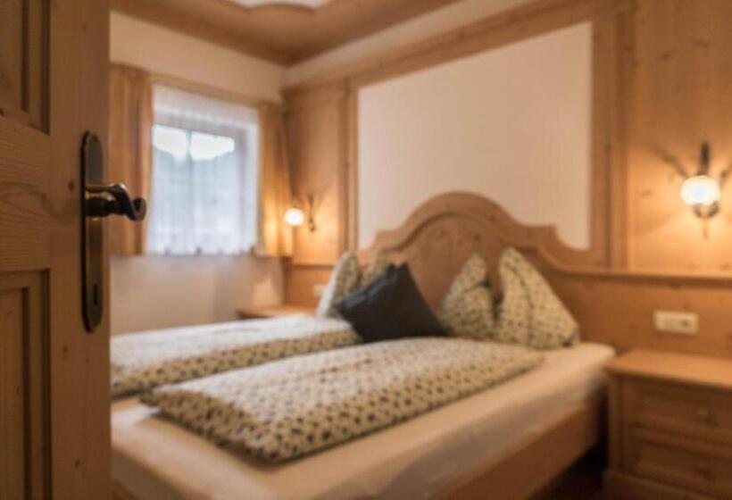 Апартаменты 1 Спальня, Apartments Ciastel