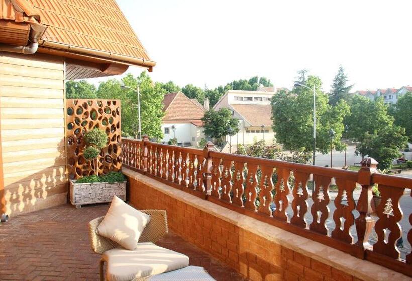 اتاق استاندارد, L Empreinte D Ifrane